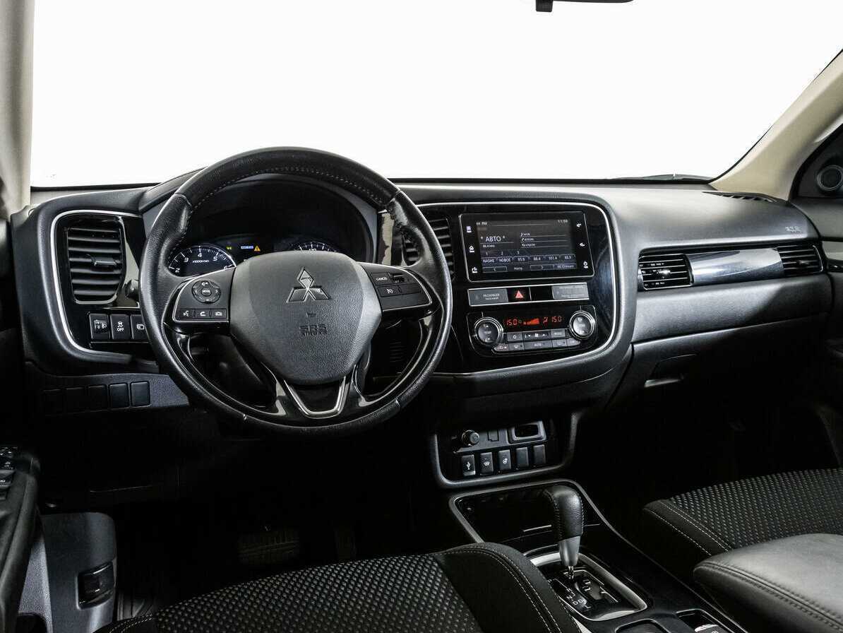 Mitsubishi Outlander 2019 года с пробегом. Фото: #8
