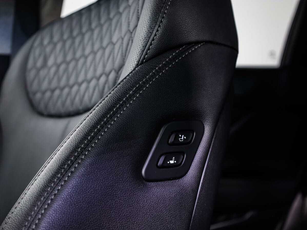 Hyundai Santa Fe 2019 года с пробегом. Фото: #12