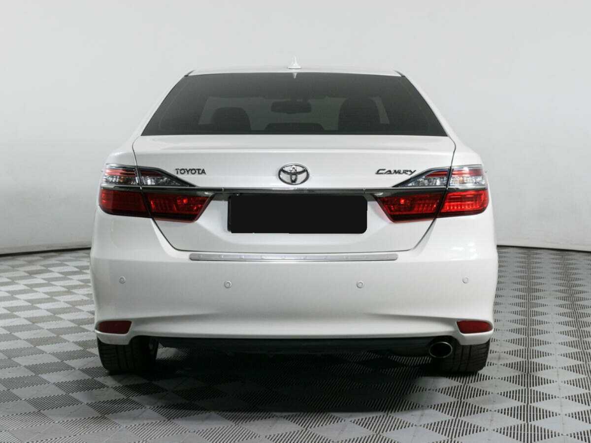 Toyota Camry 2017 года с пробегом. Фото: #4