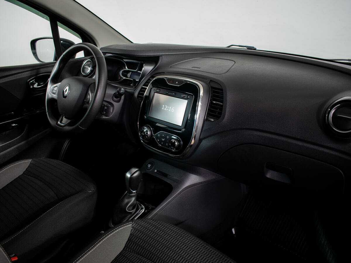 Б/У Рено Каптюр 2018 года. Фото: #3