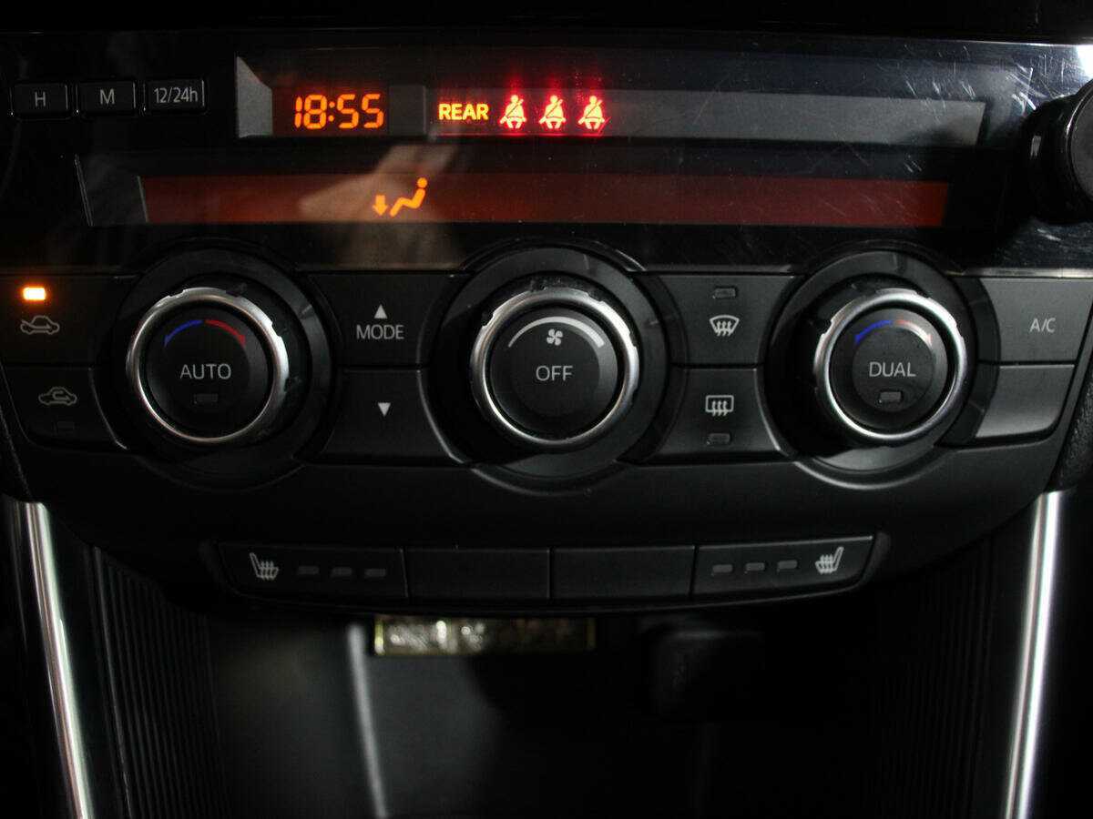 Б/У Мазда Ц-Икс-5 2013 года. Фото: #18