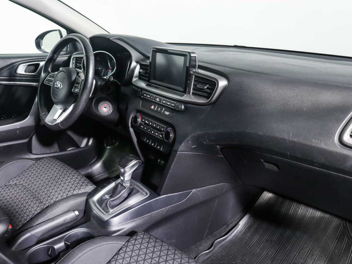 Б/У Киа Сид 2018 года. Фото: #7