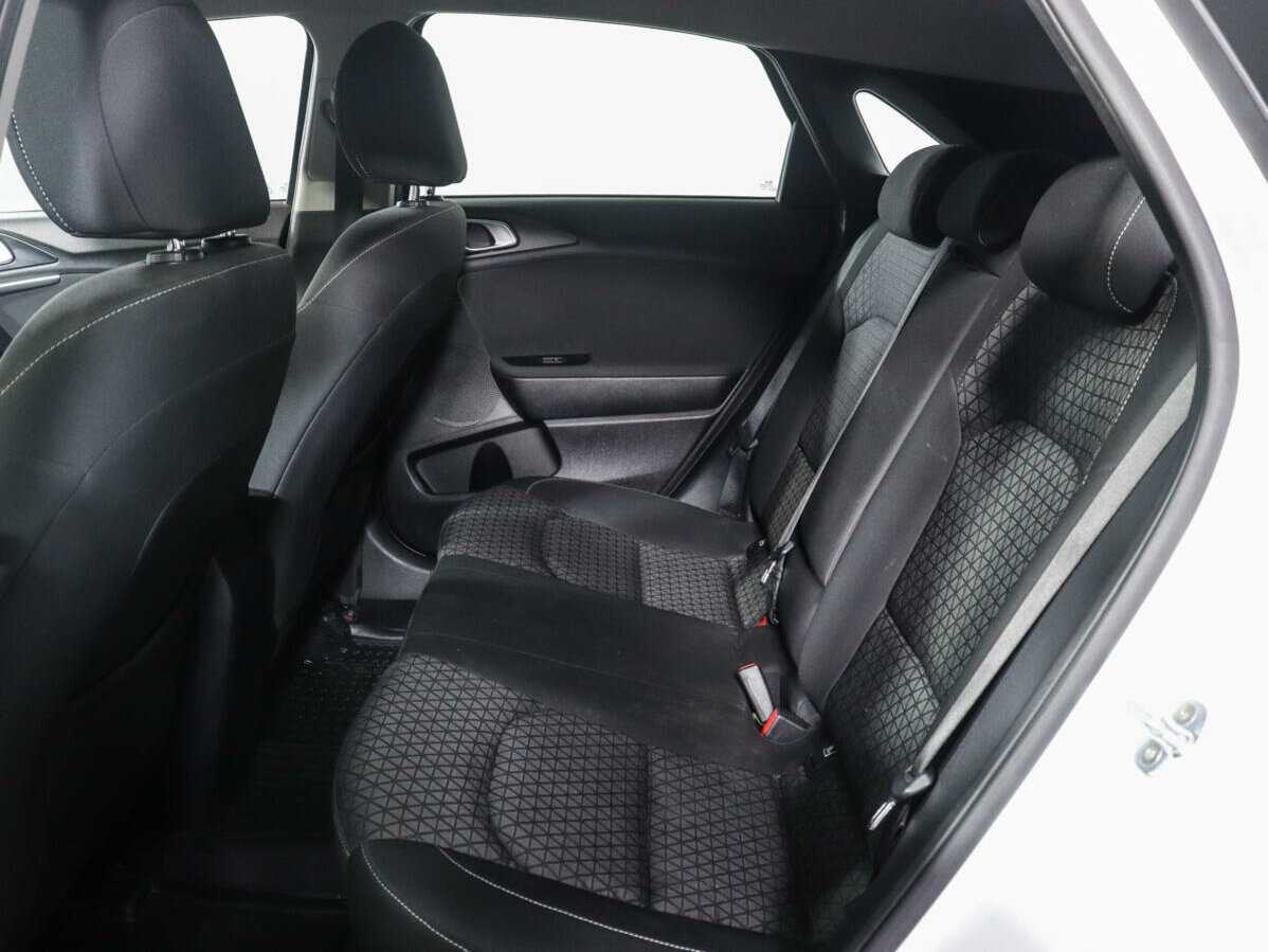 Б/У Киа Сид 2018 года. Фото: #8