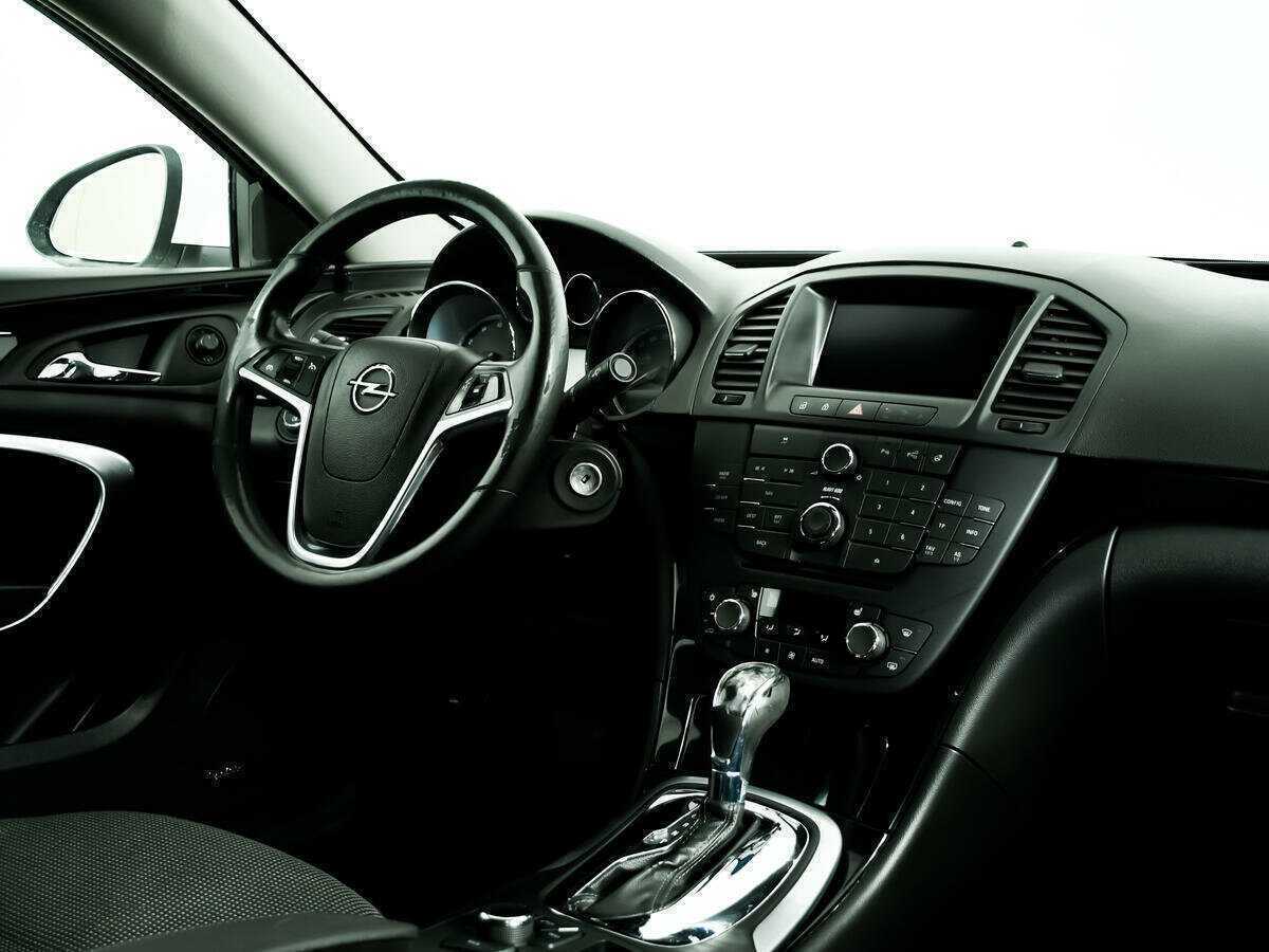 Б/У Опель Инсигния 2012 года. Фото: #8