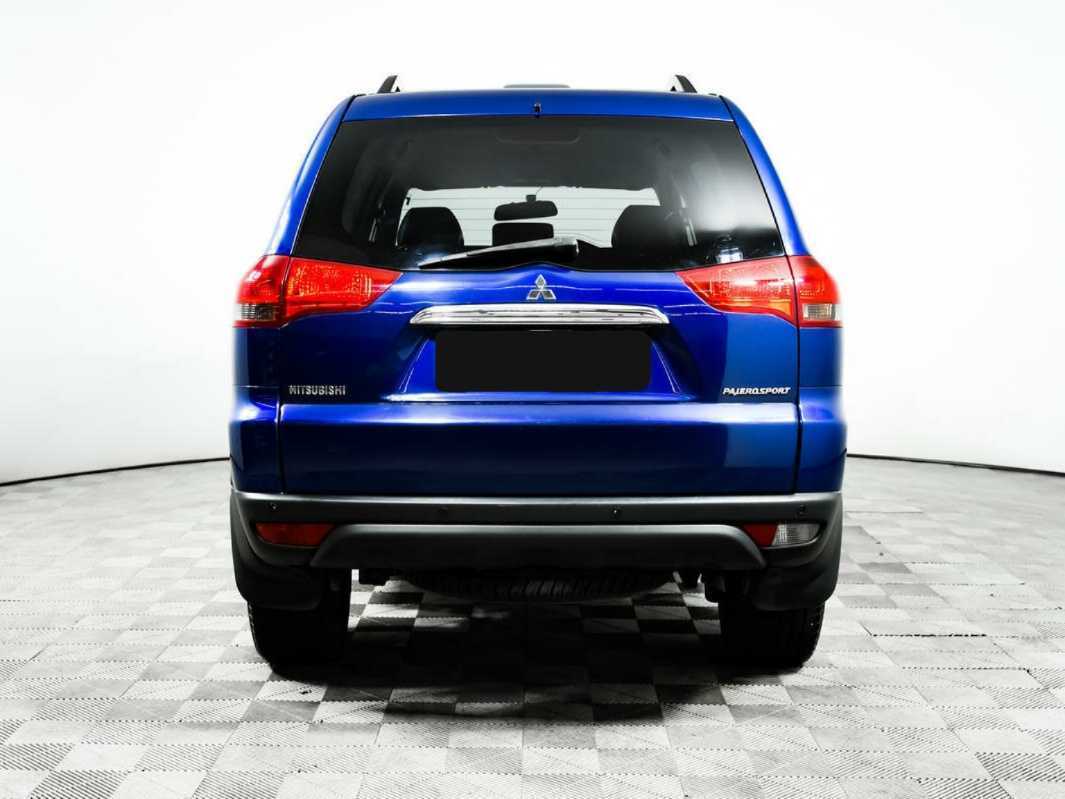 Б/У Митсубиши Паджеро Спорт 2014 года. Фото: #5