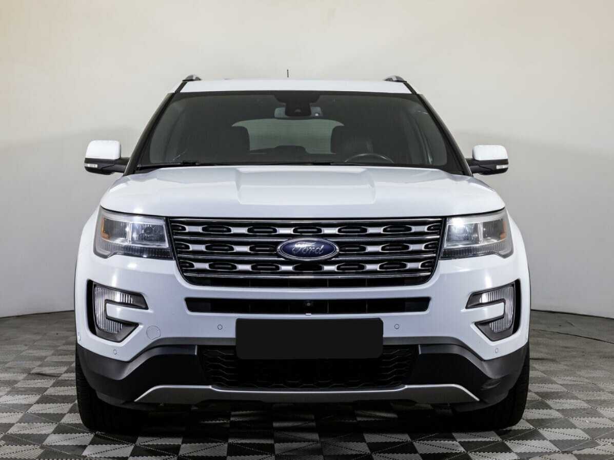 Ford Explorer 2015 года с пробегом. Фото: #1