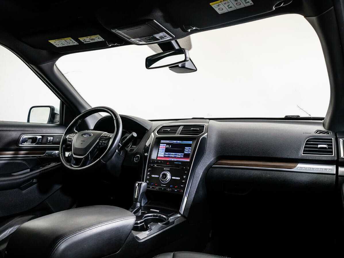 Ford Explorer 2015 года с пробегом. Фото: #8