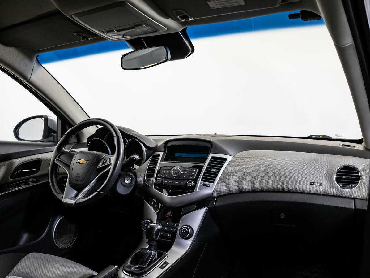 Б/У Шевроле Круз 2012 года. Фото: #8