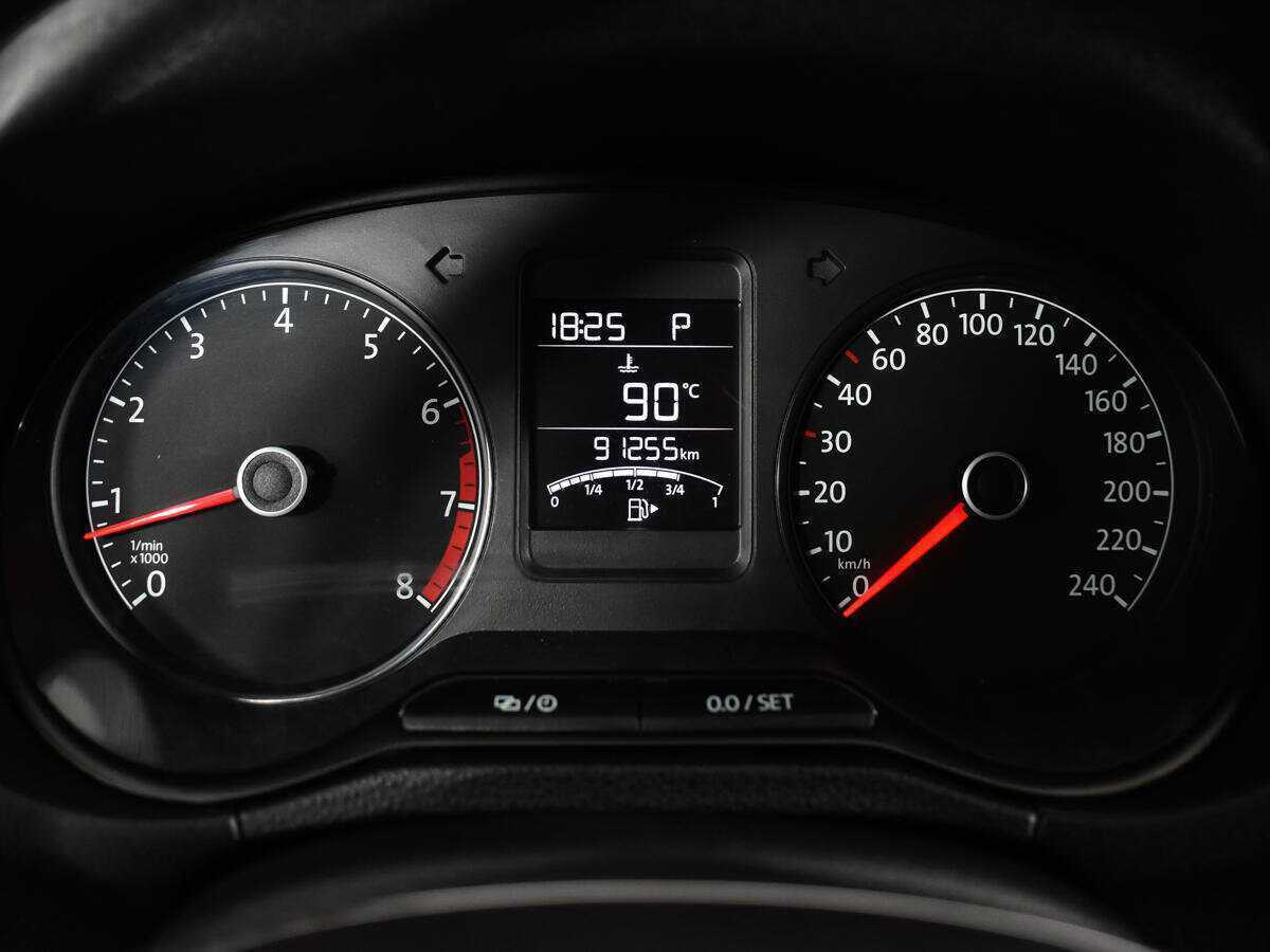 Б/У Фольксваген Поло 2015 года. Фото: #6