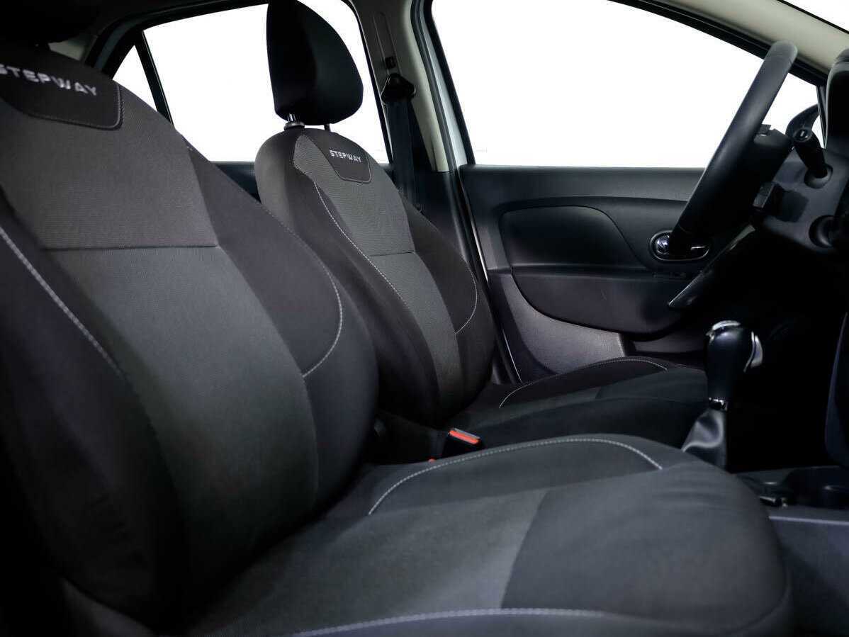 Б/У Рено Логан 2020 года. Фото: #10