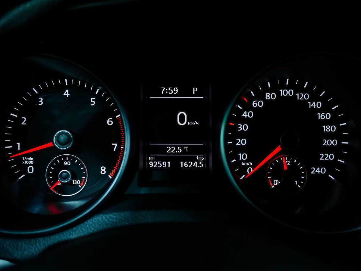 Б/У Фольксваген Гольф 2012 года. Фото: #17