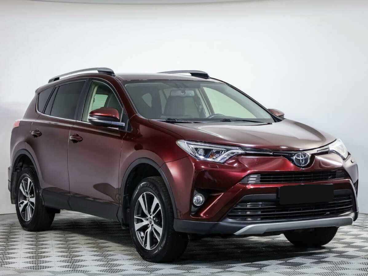 Toyota RAV4 2015 года с пробегом. Фото: #1