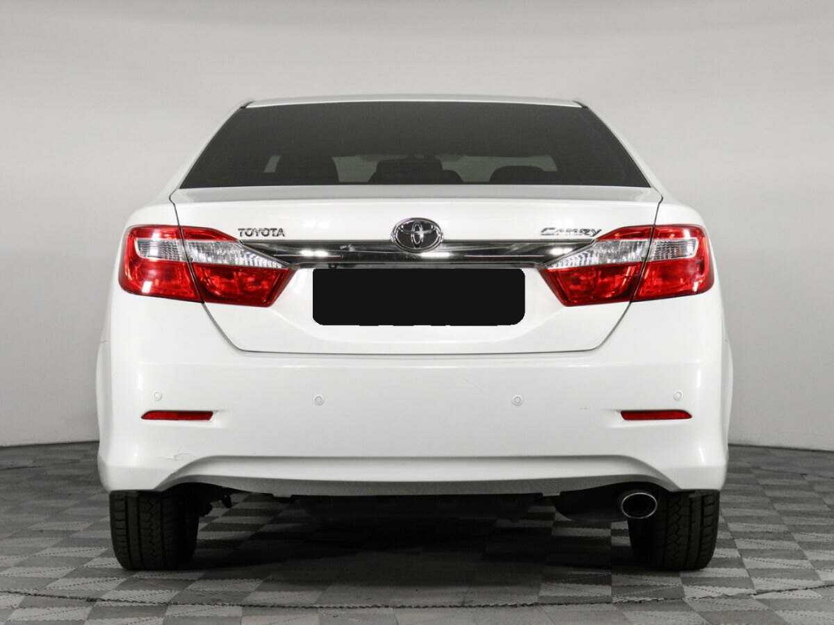 Б/У Тойота Камри 2014 года. Фото: #5