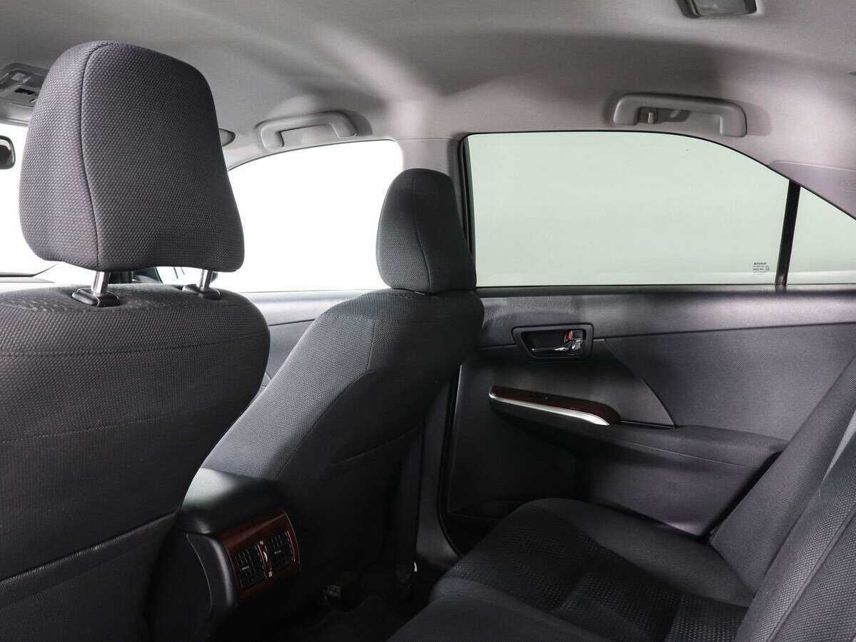 Б/У Тойота Камри 2014 года. Фото: #11