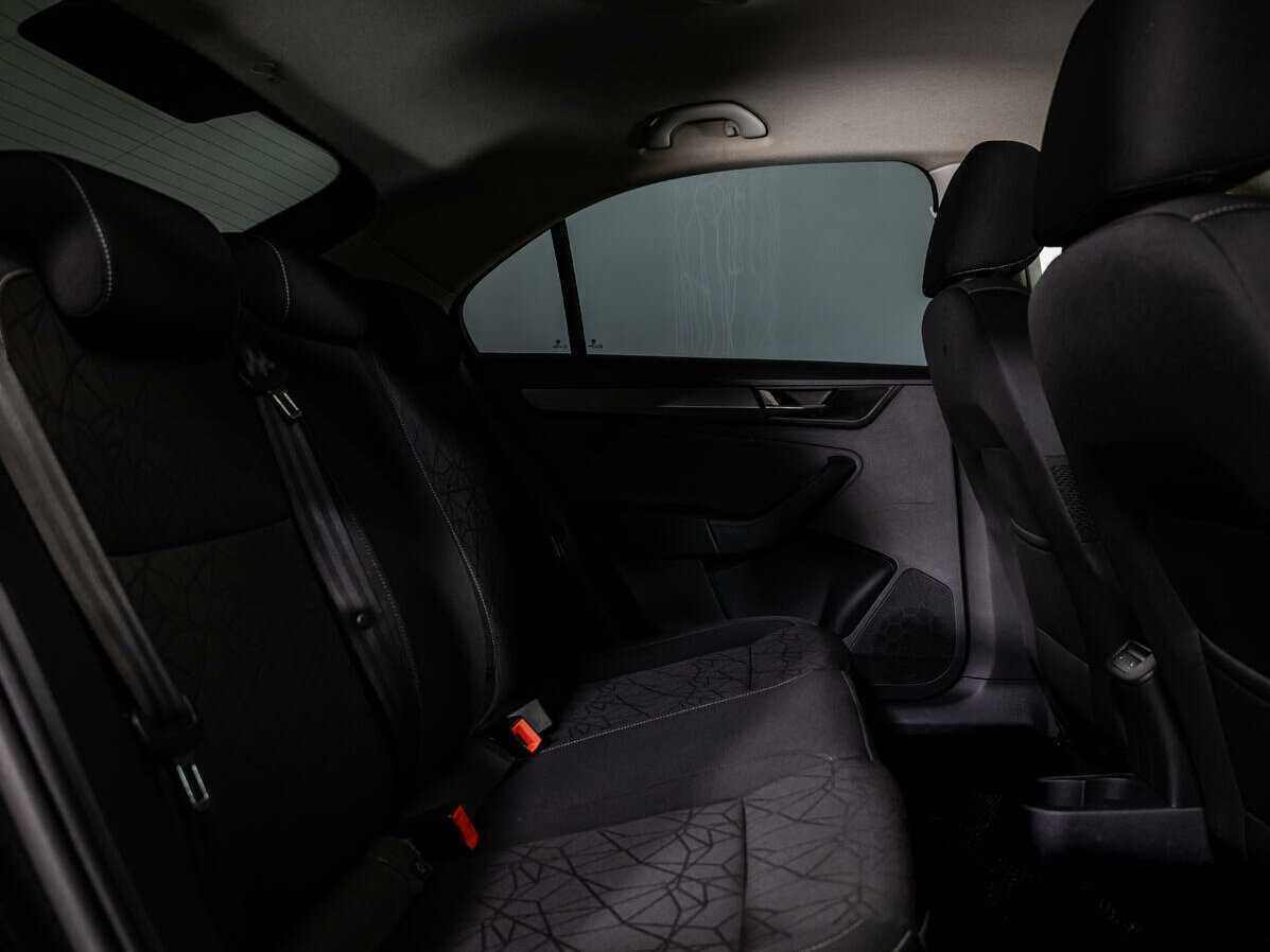 Б/У Шкода Рапид 2019 года. Фото: #8