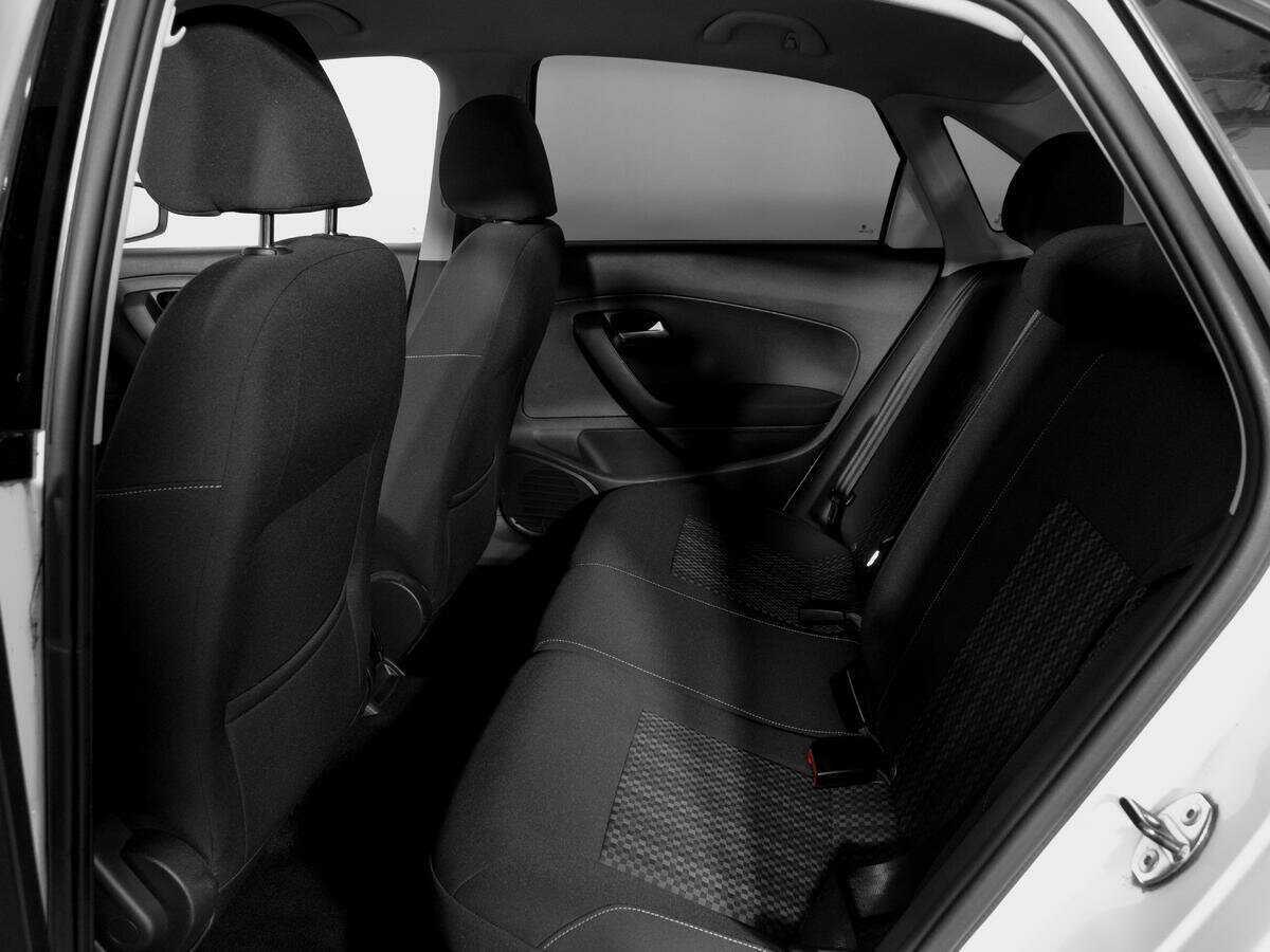 Б/У Фольксваген Поло 2017 года. Фото: #9