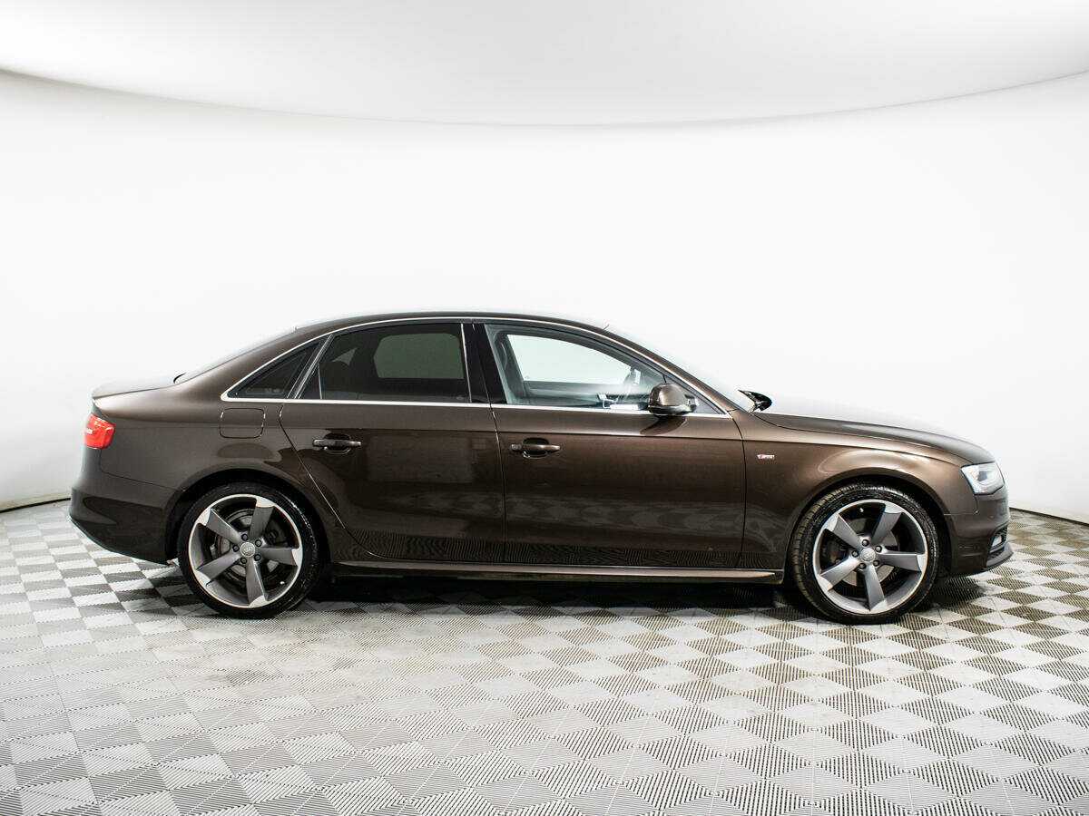 Audi A4 2014 года с пробегом. Фото: #2