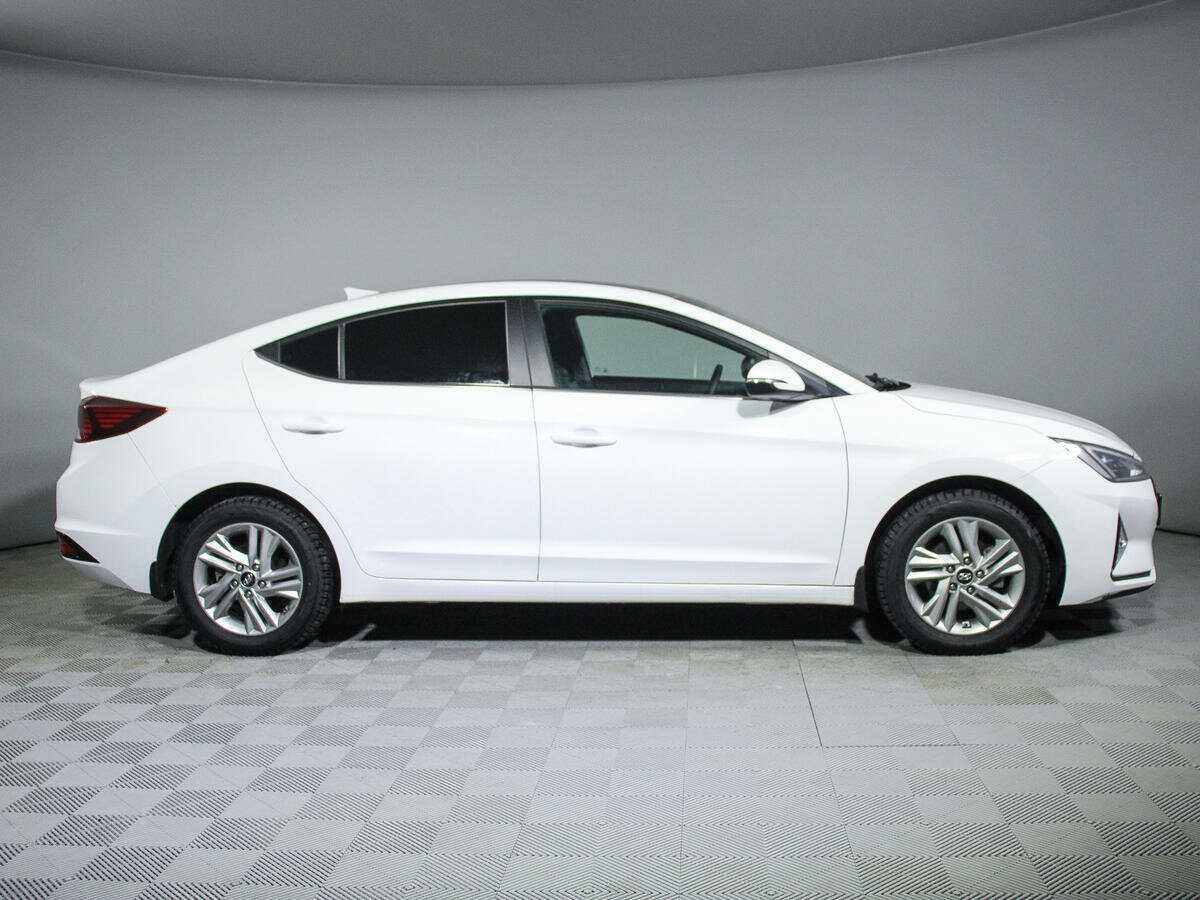 Б/У Хендай Елантра 2020 года. Фото: #1