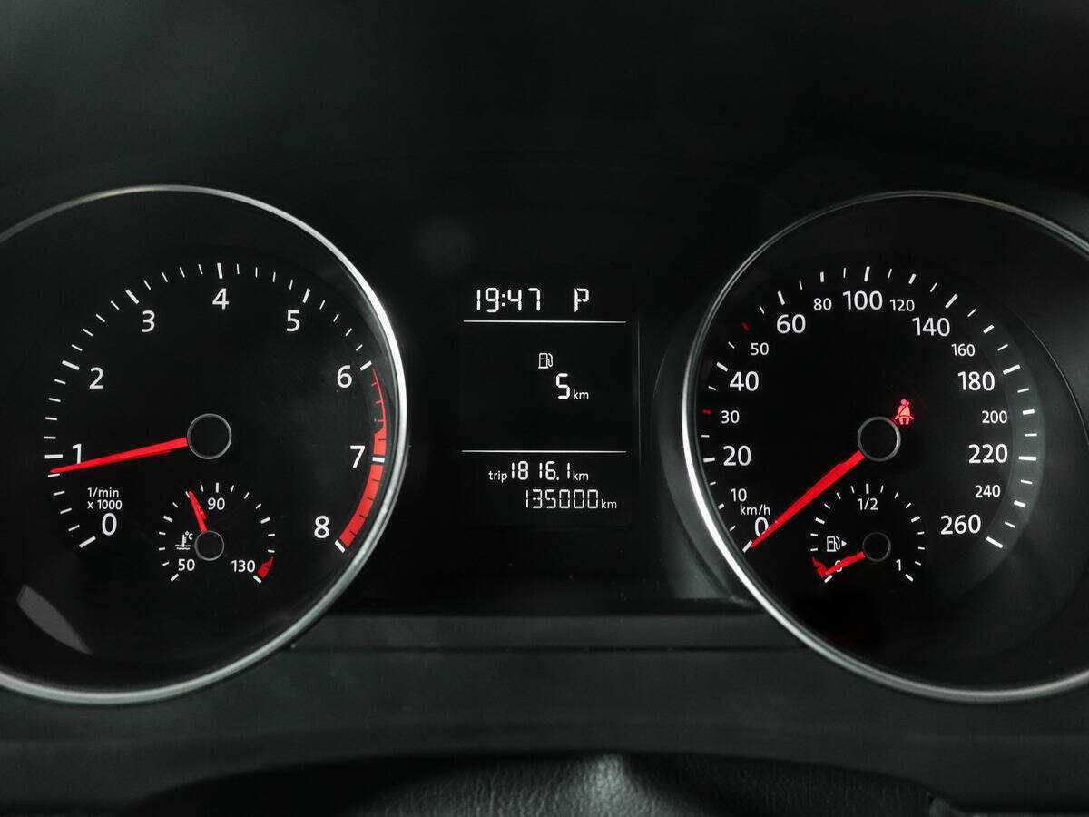 Б/У Фольксваген Джетта 2015 года. Фото: #8