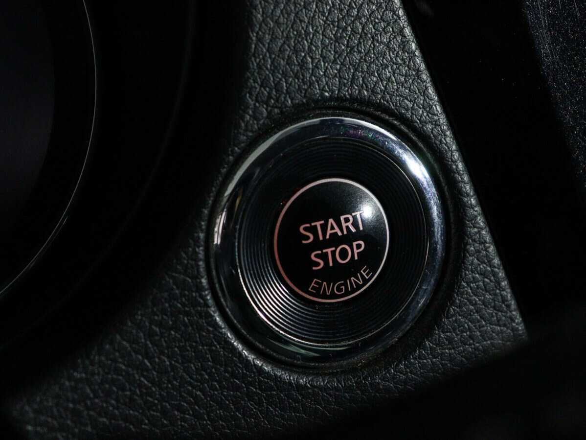 Б/У Ниссан Икс-Трейл 2016 года. Фото: #12