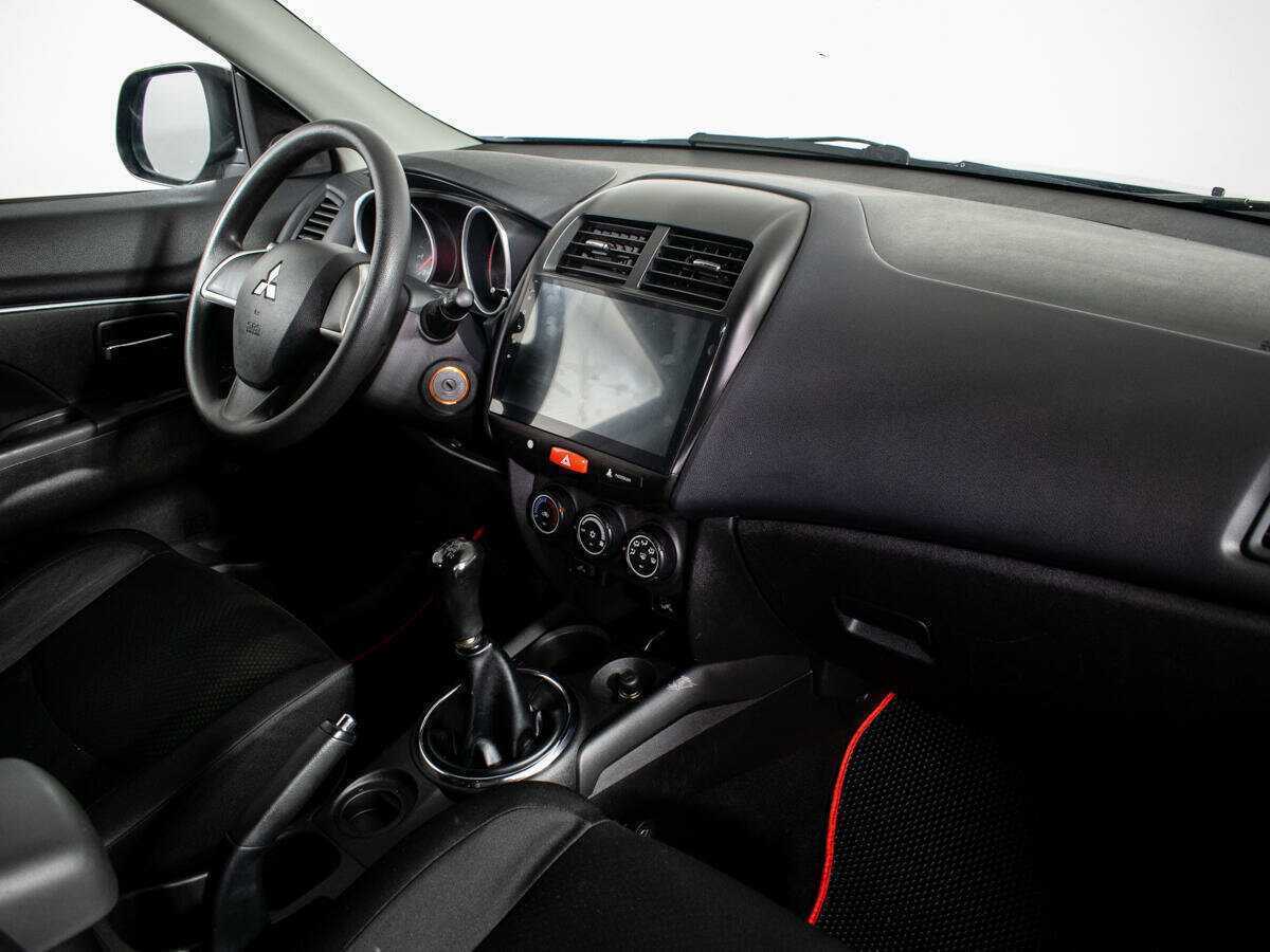 Б/У Митсубиши АС-Икс 2014 года. Фото: #8