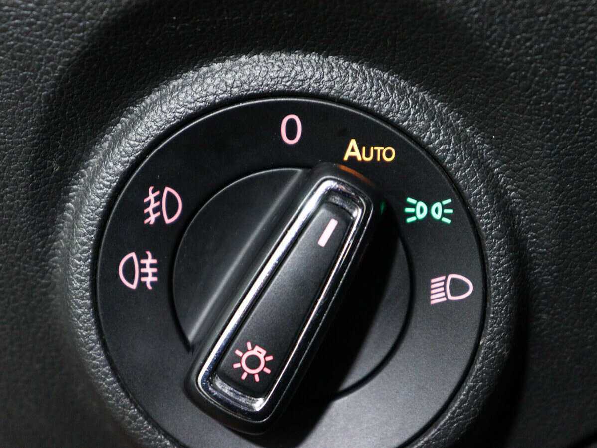 Б/У Сеат Леон 2013 года. Фото: #12