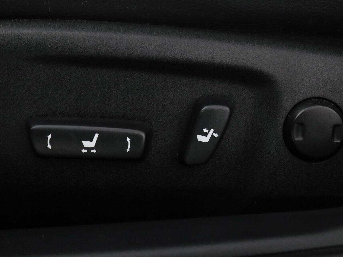 Б/У Тойота Камри 2014 года. Фото: #16