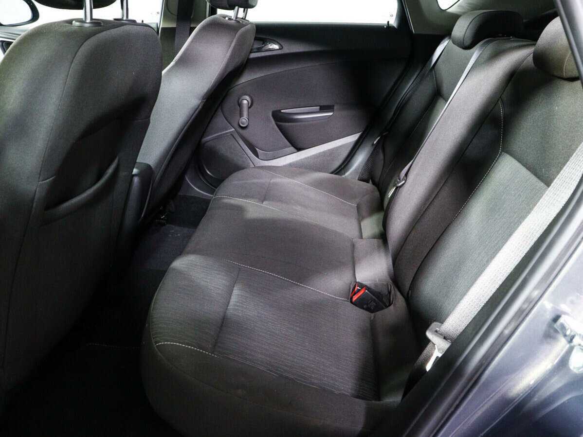 Б/У Опель Астра 2012 года. Фото: #9