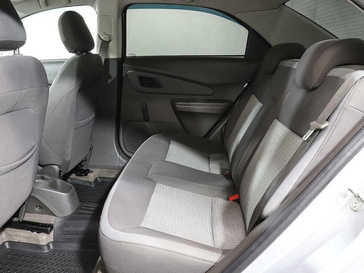 Б/У Шевроле Кобальт 2013 года. Фото: #8