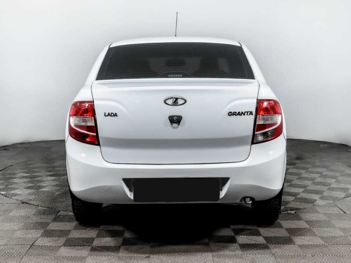Б/У Лада (ВАЗ) Гранта 2015 года. Фото: #4
