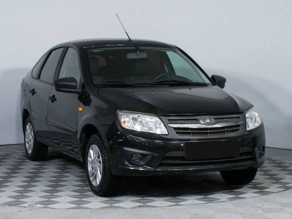 Б/У Лада (ВАЗ) Гранта 2015 года. Фото: #2