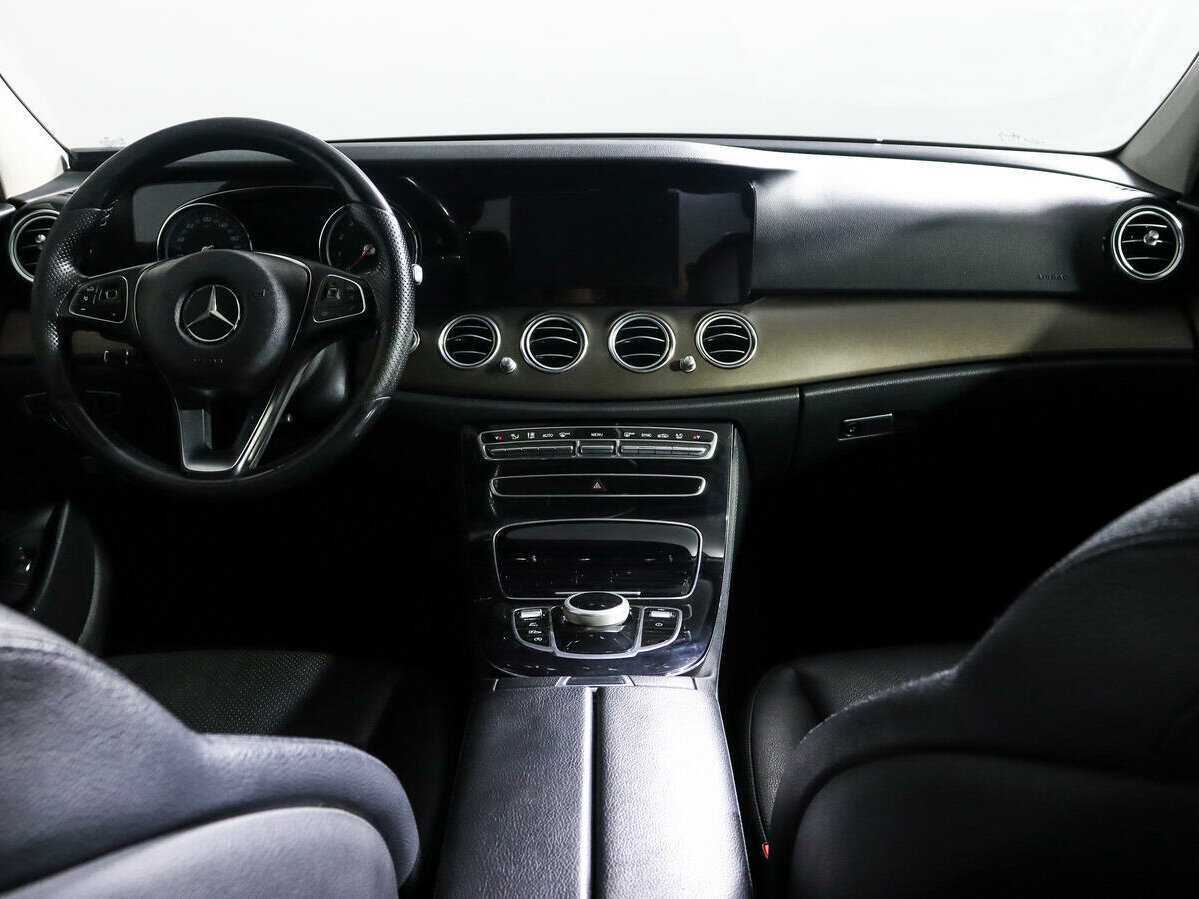 Mercedes-Benz E-Класс 2017 года с пробегом. Фото: #11