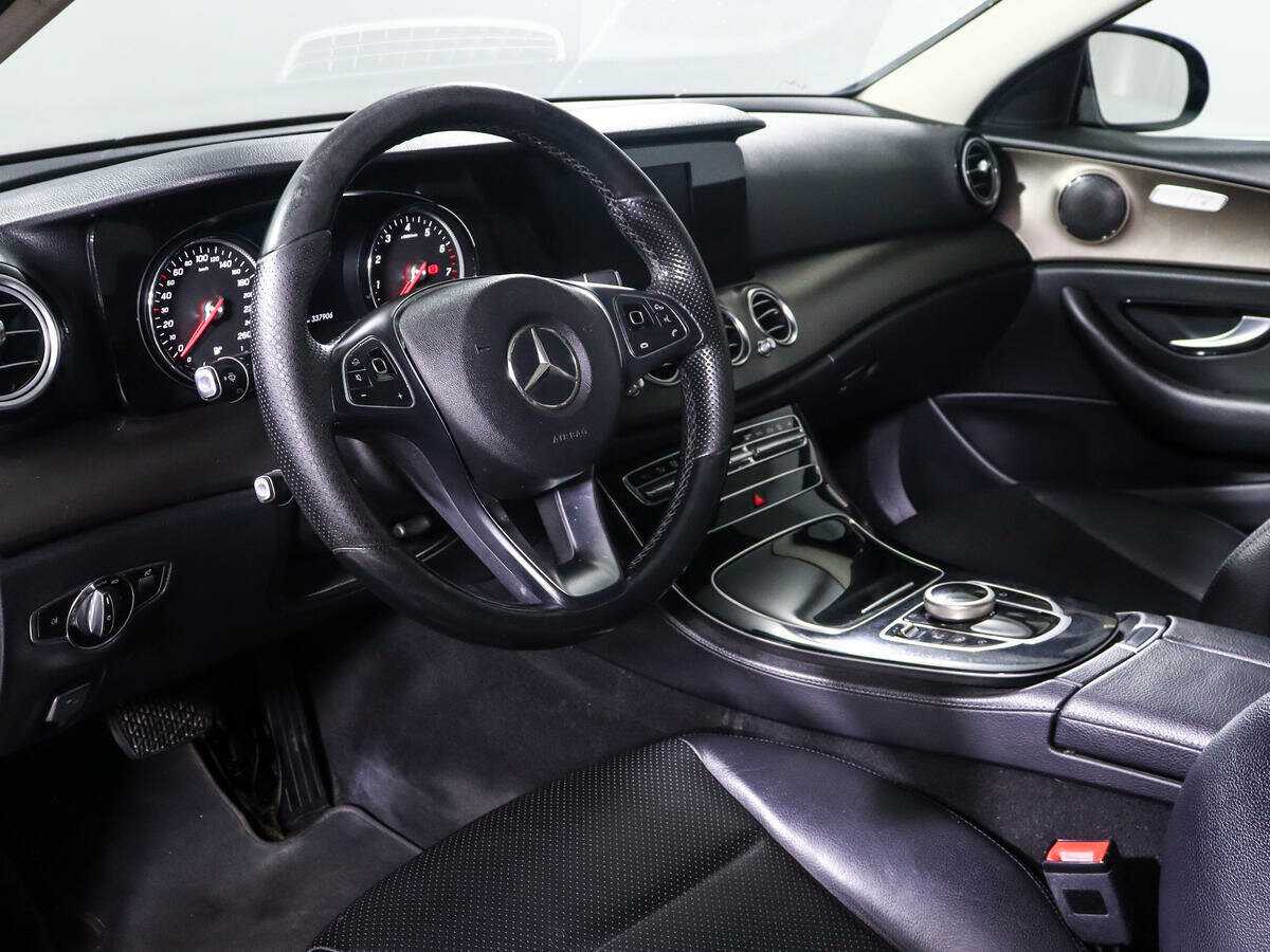 Mercedes-Benz E-Класс 2017 года с пробегом. Фото: #13