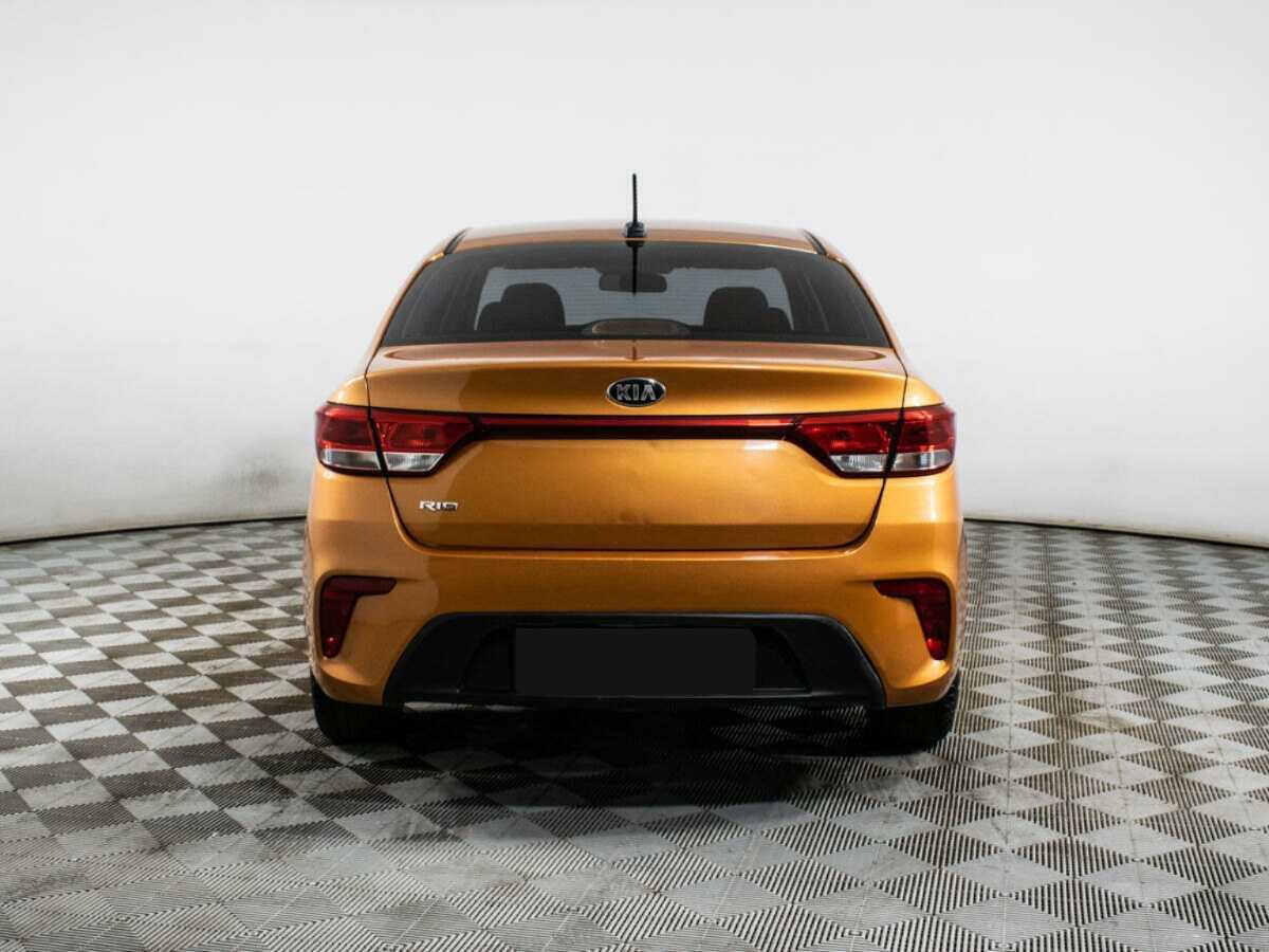 Б/У Киа Рио 2017 года. Фото: #4