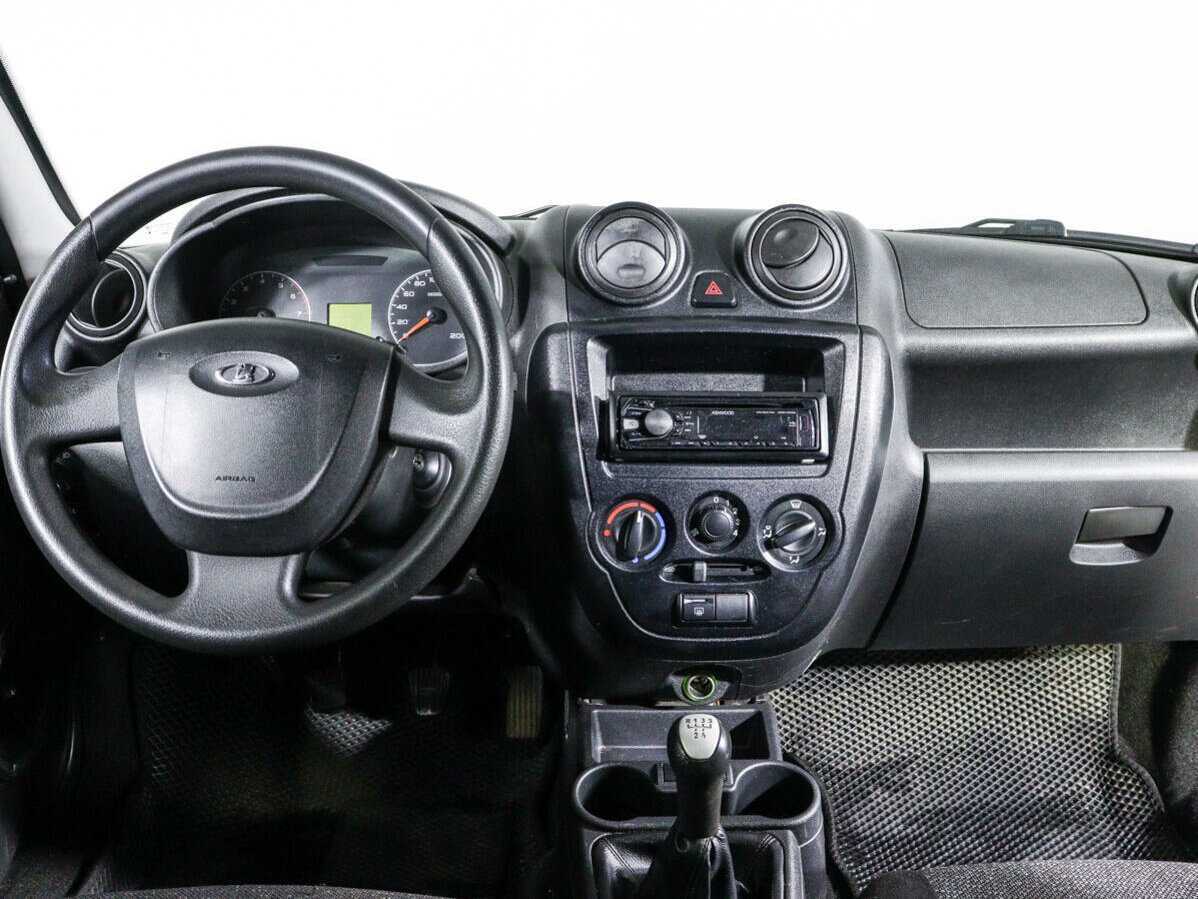 Б/У Лада (ВАЗ) Гранта 2013 года. Фото: #9