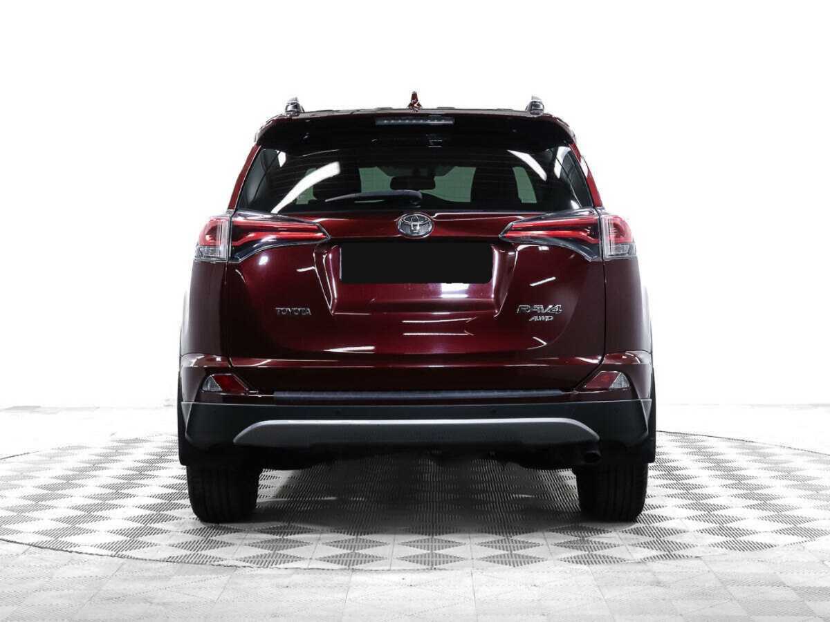 Toyota RAV4 2018 года с пробегом. Фото: #4