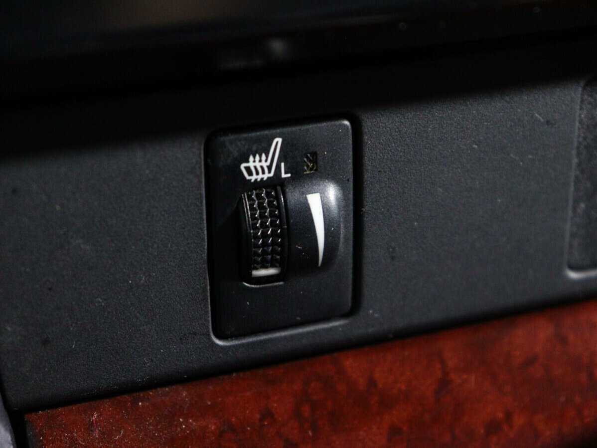 Б/У Тойота Камри 2013 года. Фото: #14