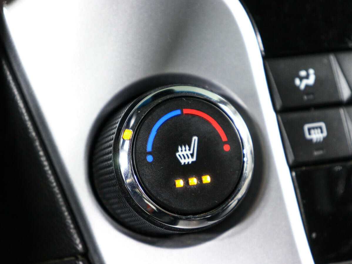 Б/У Шевроле Круз 2012 года. Фото: #15