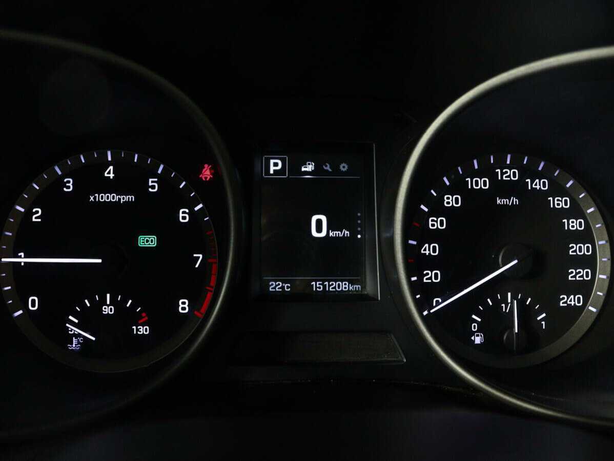 Б/У Хендай Санта Фе 2015 года. Фото: #10