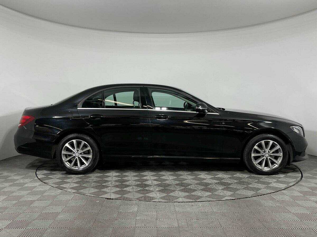 Mercedes-Benz E-Класс 2016 года с пробегом. Фото: #2