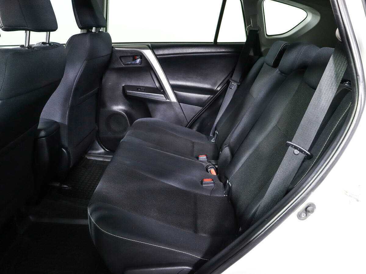 Toyota RAV4 2016 года с пробегом. Фото: #7