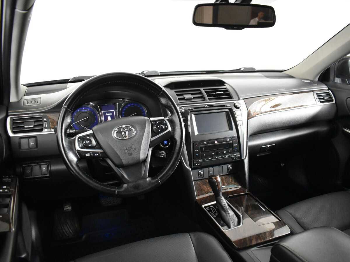 Toyota Camry 2017 года с пробегом. Фото: #11