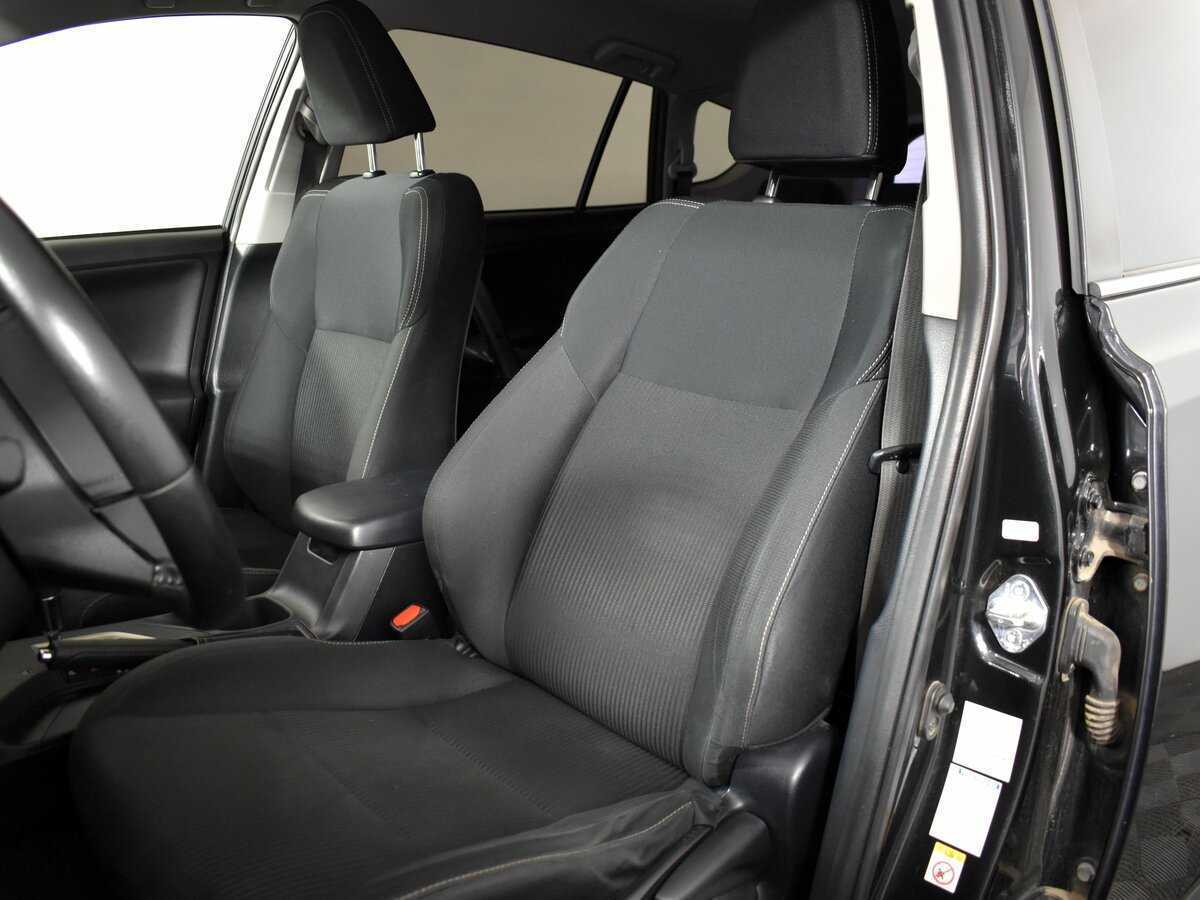 Б/У Тойота Рав4 2014 года. Фото: #7