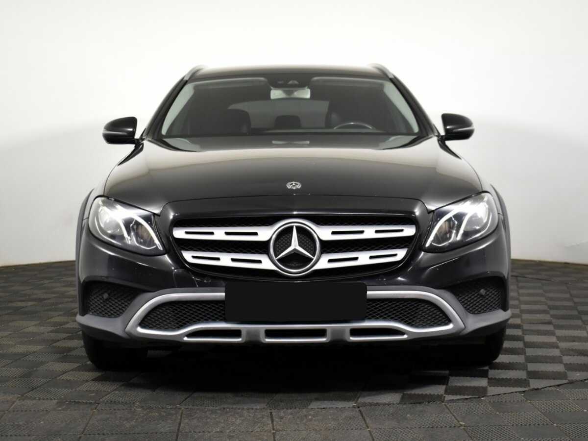 Mercedes-Benz E-Класс 2017 года с пробегом. Фото: #1