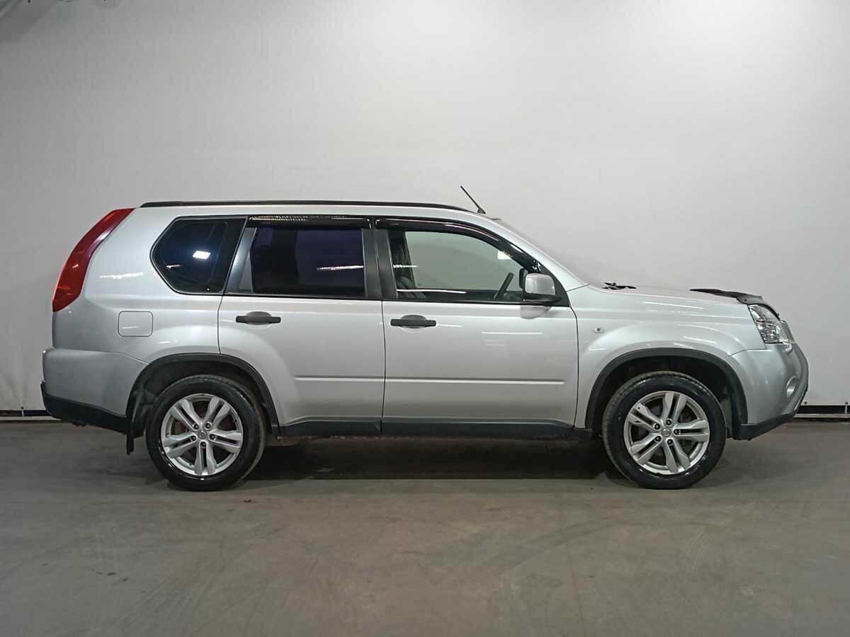 Б/У Ниссан Икс-Трейл 2012 года. Фото: #3