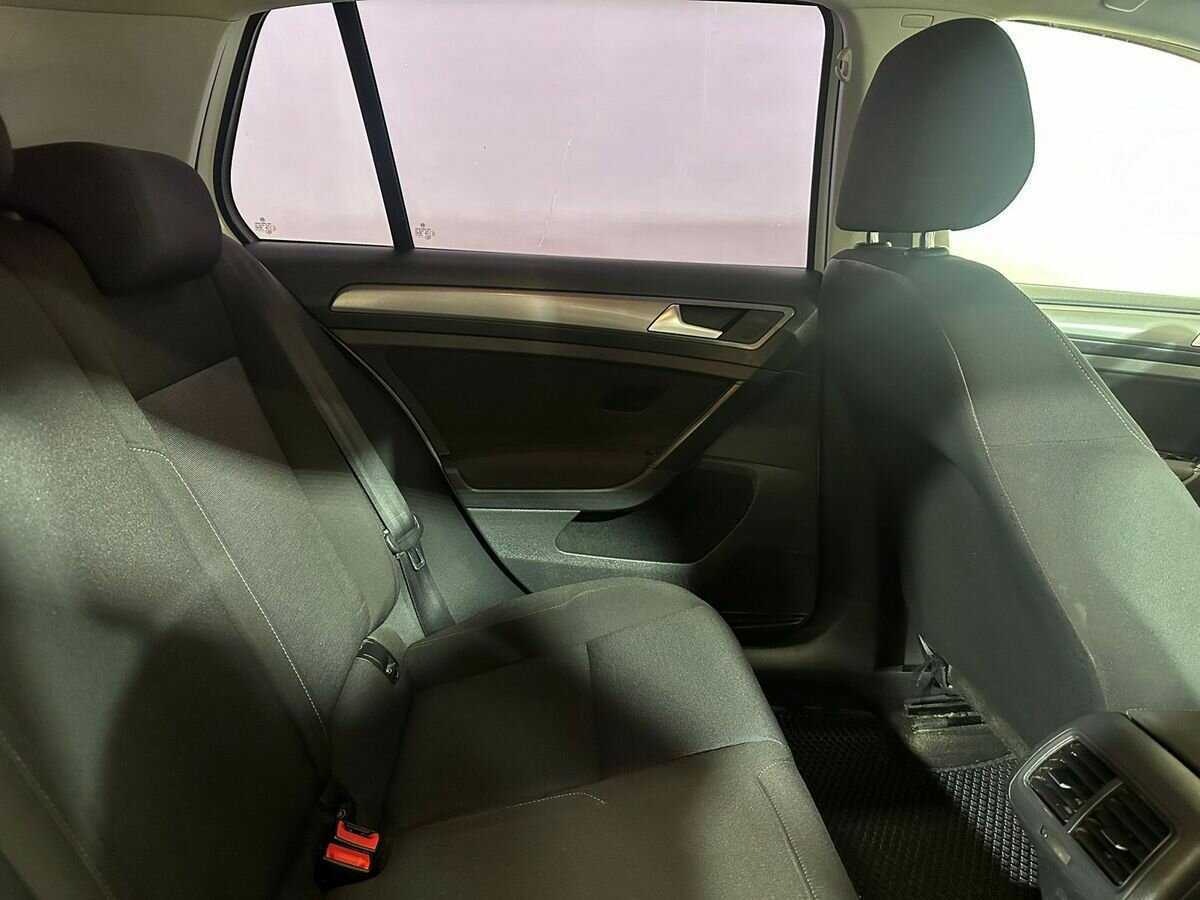 Б/У Фольксваген Гольф 2013 года. Фото: #10