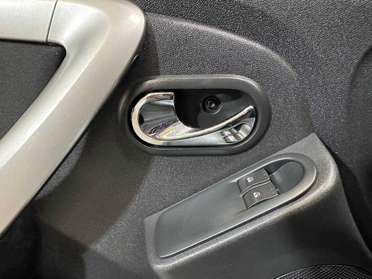 Б/У Ниссан Террано 2014 года. Фото: #12