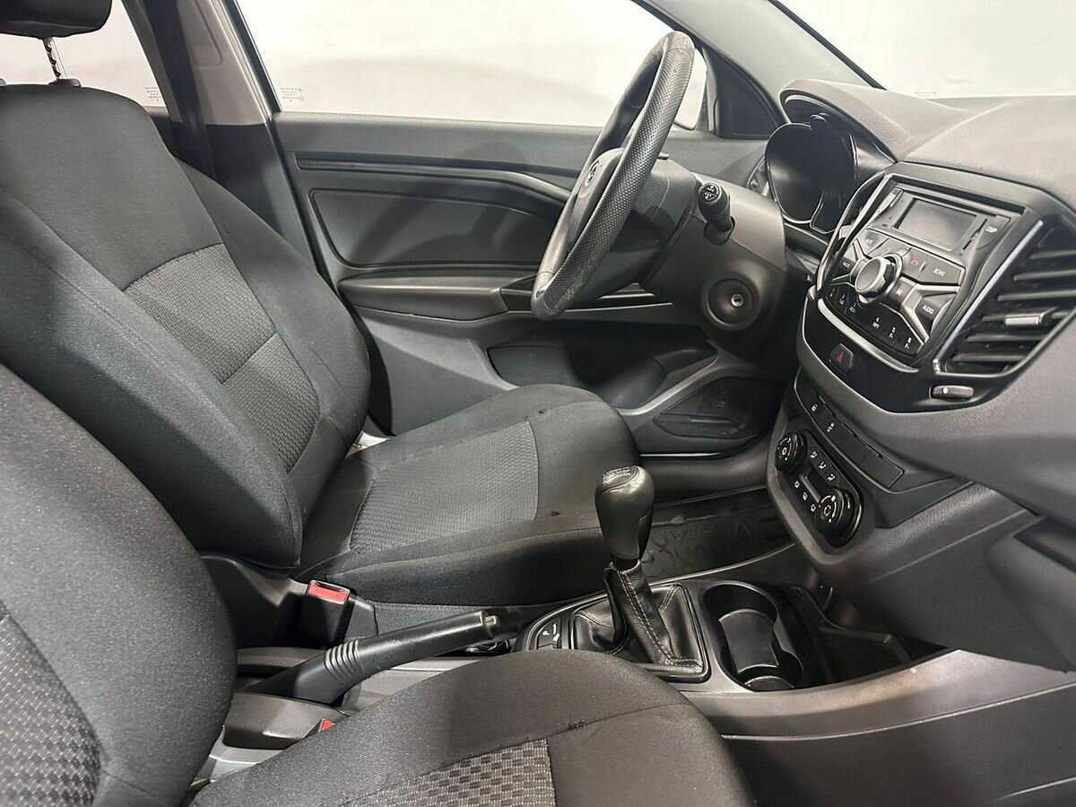 Б/У Лада (ВАЗ) Веста 2016 года. Фото: #9