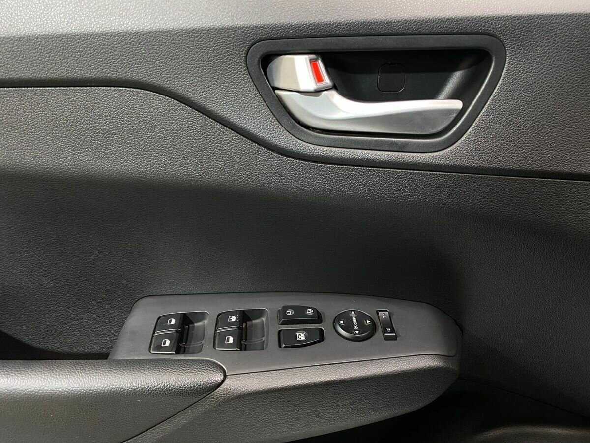 Б/У Хендай Солярис 2020 года. Фото: #17