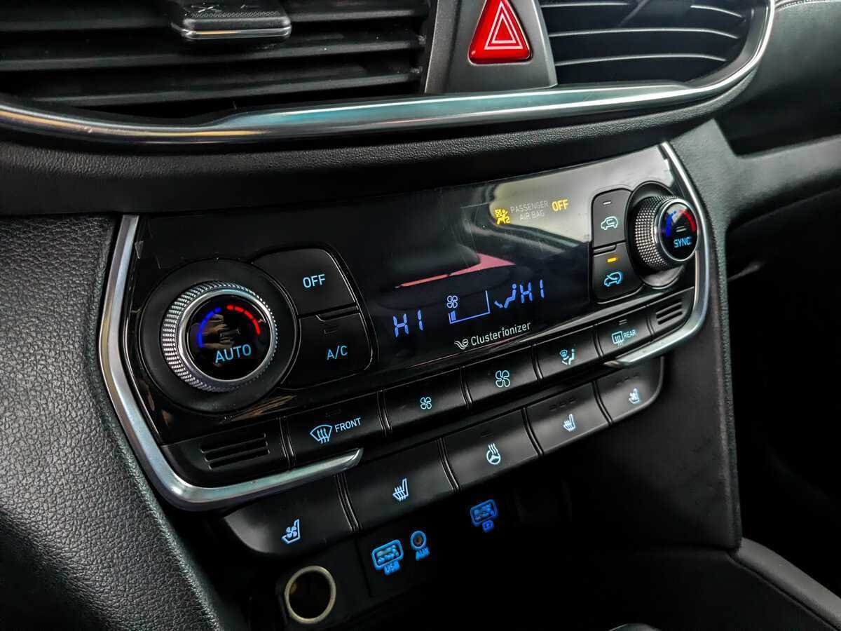Hyundai Santa Fe 2018 года с пробегом. Фото: #22